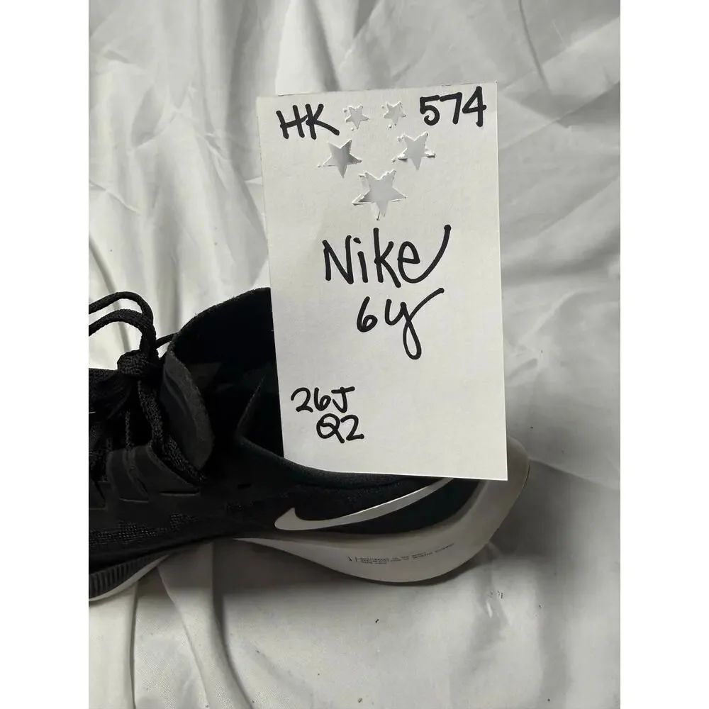 Nike Sneakers Boys 6 Youth Air Zoom Pegasus 37